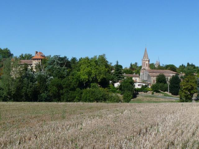 Vue de Cambiac (château, église, moulin), Haute-Garonne, France