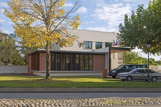 Français : La Mairie de Bondigoux, Haute-Garonne, France.