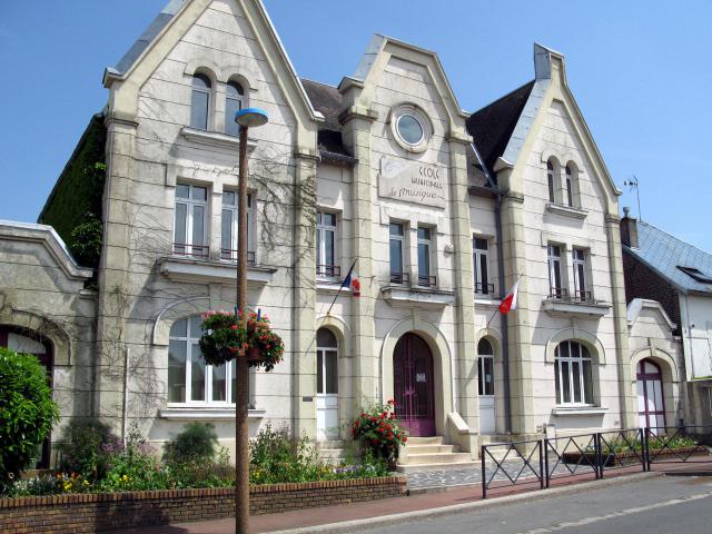 Gauchy (Aisne, France) - L'école de musique.