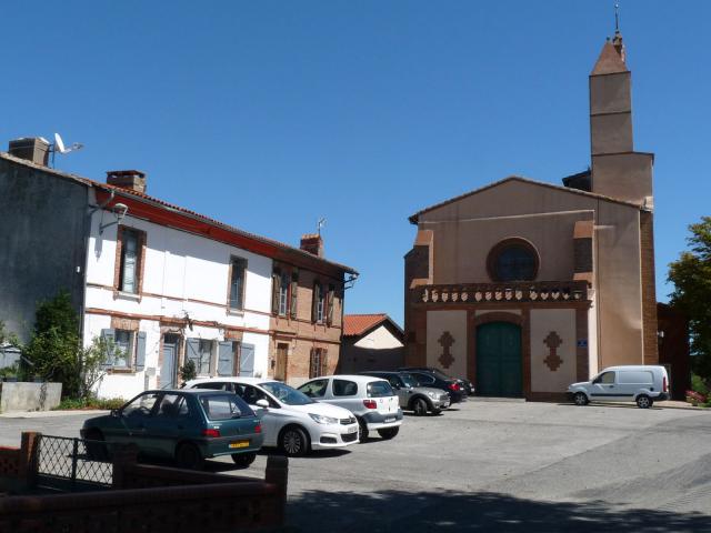 Place de l'église, Aignes, Haute-Garonne, France