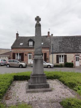 Voyenne (Aisne) monument aux morts