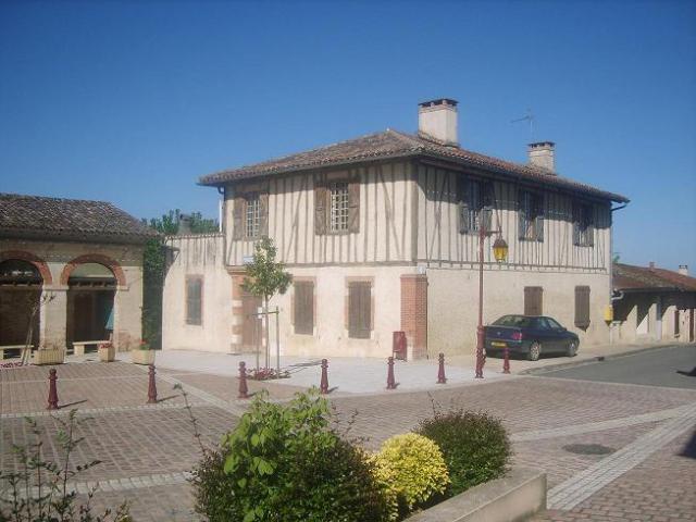 Mairie d'Endoufielle, 32600, Gers.