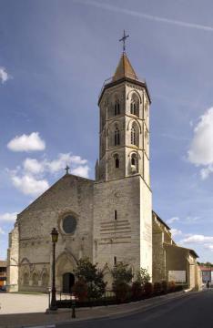 Cet édifice est répertorié dans la base Mérimée, base de données sur le patrimoine architectural français du ministère de la Culture, sous…
