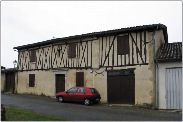 MIRAMONT-LATOUR [32] - Maison gersoise à pans de bois (octobre 2012)