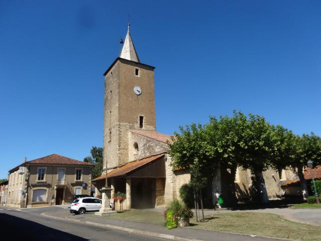 Pavie et son église.