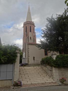 Clocher de l'église de Saint-Caprais dans le Gers.