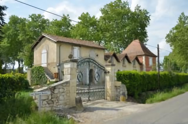 belle rénovation en cour