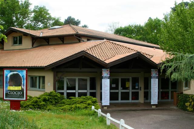 Le Centre Simone Signoret à Canéjan (Gironde, France).