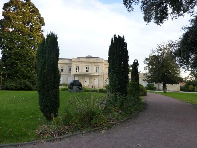 Gradignan, Château de Laurenzane, entrée de l'hôtel de ville