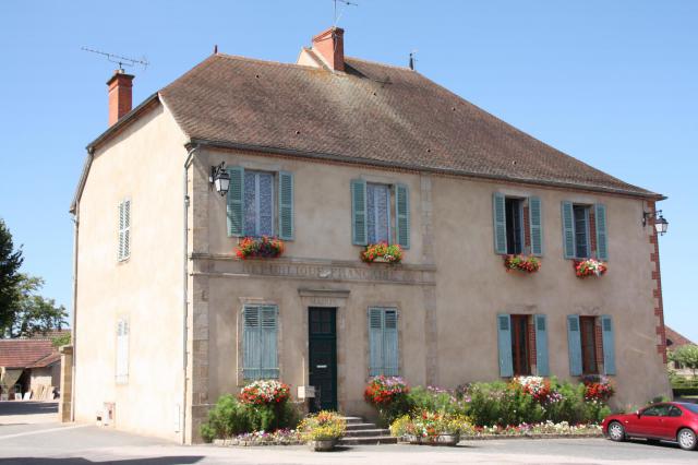 Saint-Menoux, Allier, France