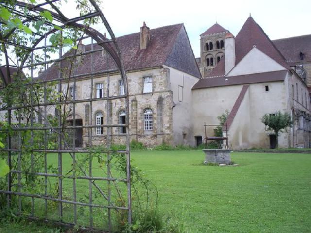 Souvigny, côté jardin