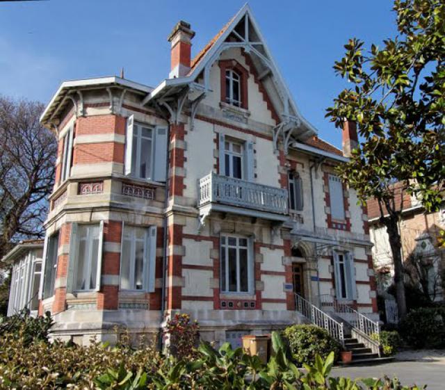Asphodèle 68 Av A Deganne Arcachon