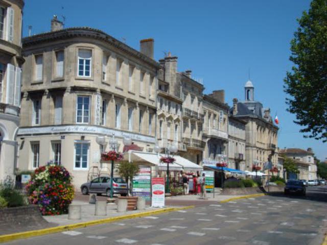 Quai Leon Perrier