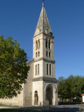 clocher-porche de l'église de Naujac-sur-Mer, Gironde, France