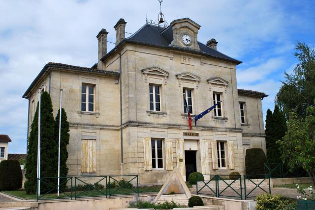 Saint-Germain-du-Puch Mairie