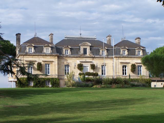 Chateau de la Mairie d'Artigues pres Bordeaux