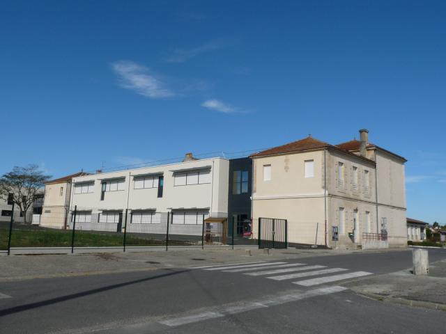 Collège, Saint-Yzan-de-Soudiac, Gironde, France