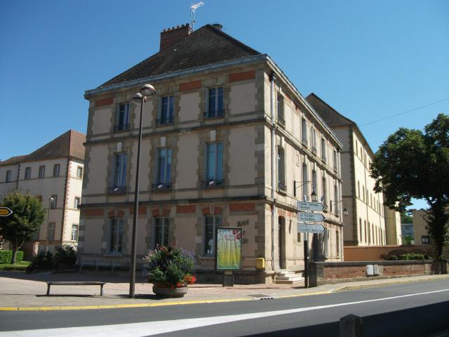 Mairie d'Yzeure [8819]