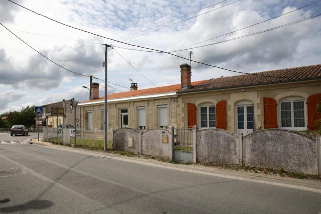 Maisons de ville à Louens.
