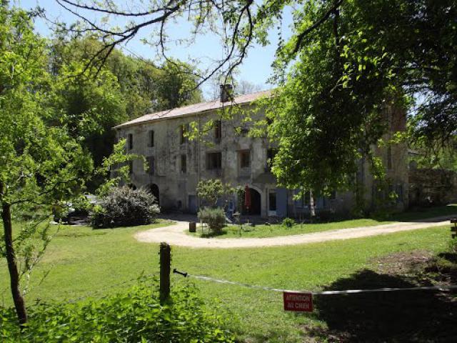 Cours-les-Bains- Ancien établissement thermal