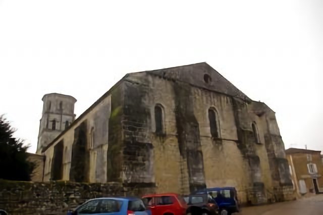 Abbaye de Vertheuil