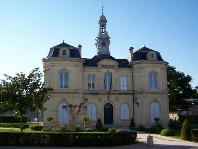 Mairie de Rauzan (Gironde, France)