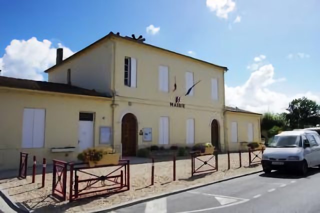 Mairie de Moulis en Médoc