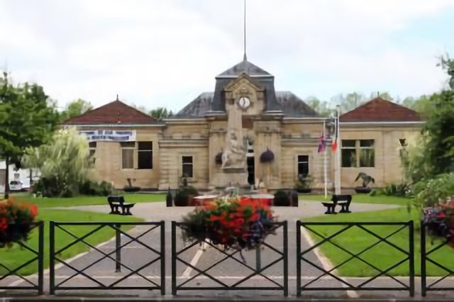Ambarès-et-Lagrave Town Hall