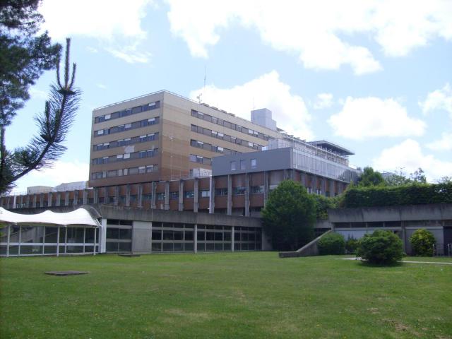 L'hôpital Haut-L'Eveque à Pessac (Gironde)