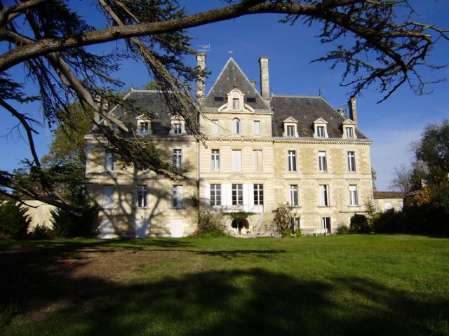 Château de Respide à Langon dans l'aire d'appellation Graves, Bordeaux