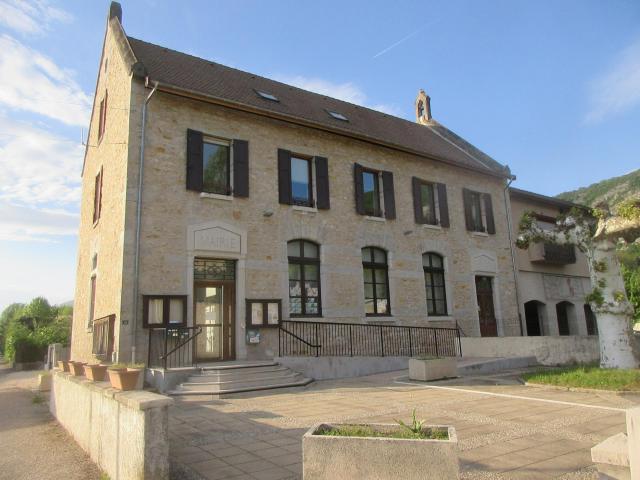 Mairie de Saint-Benoît, Groslée-Saint-Benoit.