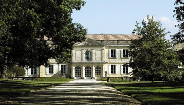 Le château du Taillan vue de l'entrée principale