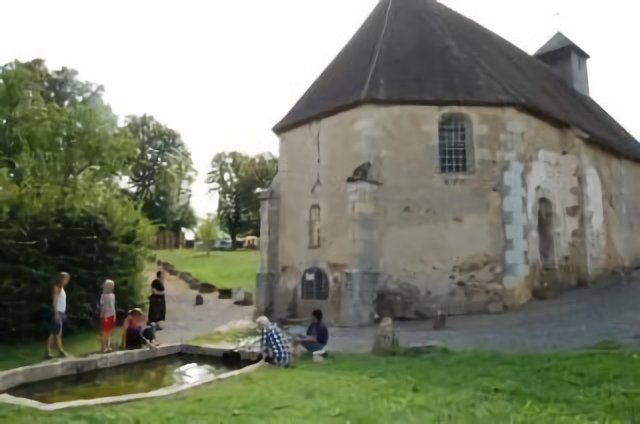 La source, La chapelle Saint-Rémy à Saint-Sauvier. Le Petit Pauliat, gîtes de vacances. www.pauliat.com - Sjoerd Groenendaal (c)