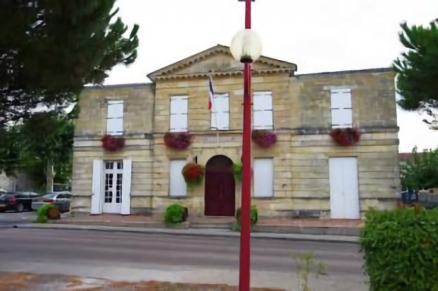 Mairie de Cussac Fort Médoc