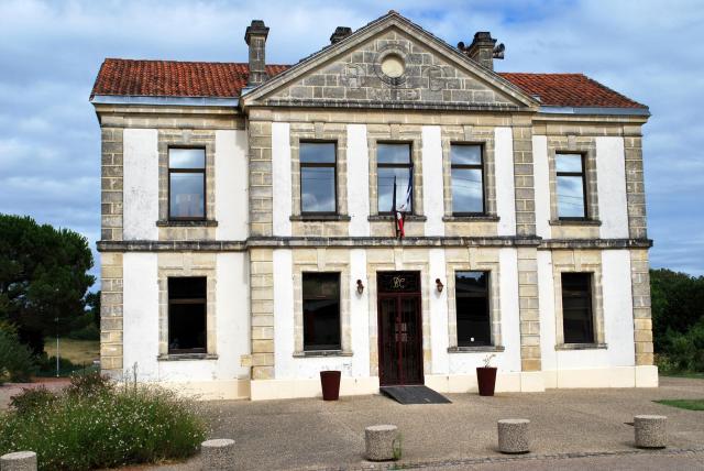 Beychac-et-Caillau Mairie