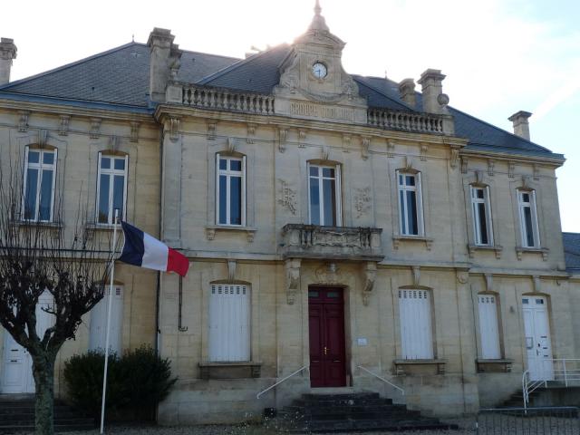 Mairie de Berson, Gironde, France