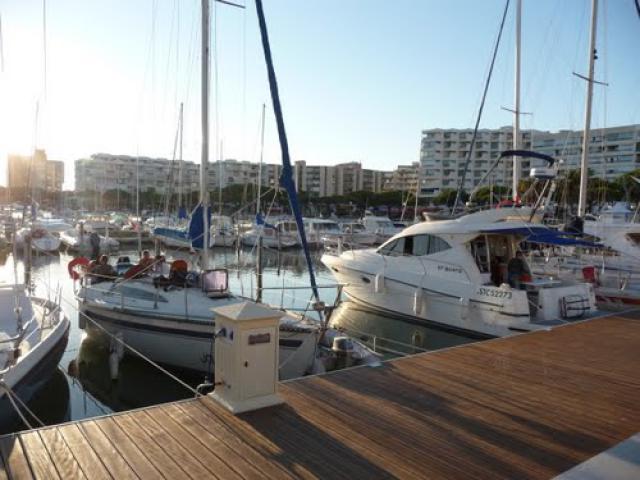 Port Carnon. Hafen in Carnon.