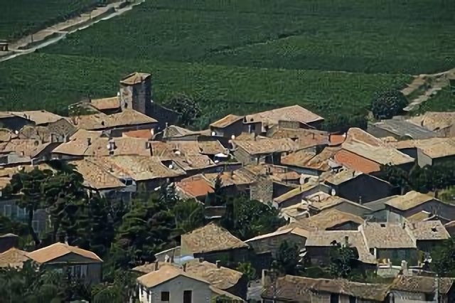 Oupia, as seen from