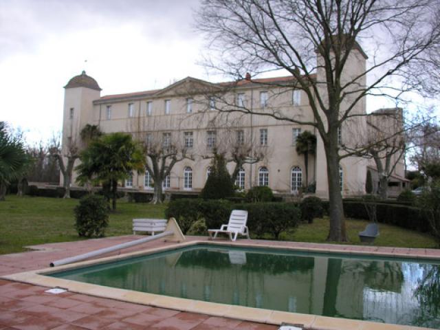 Lignan-s-Orbe Château de Lignan (Hotel)
