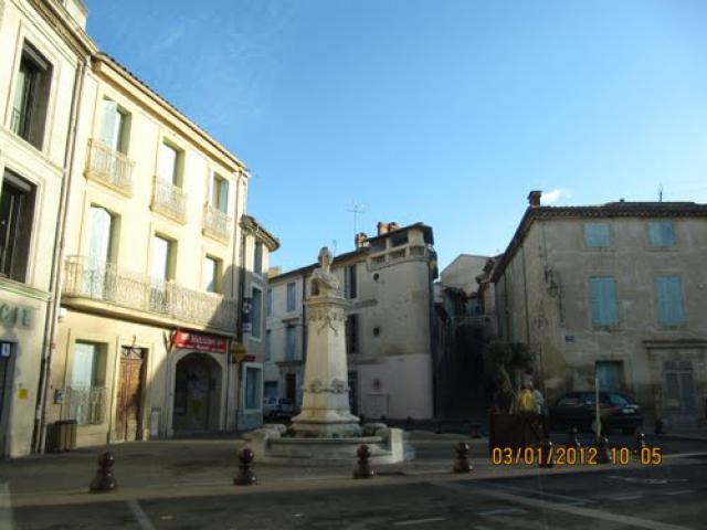 PIAZZA DI THEZAN LES BEZIERS (FR)