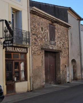 vieux mur et vieille boulangerie 34 Canet Hérault