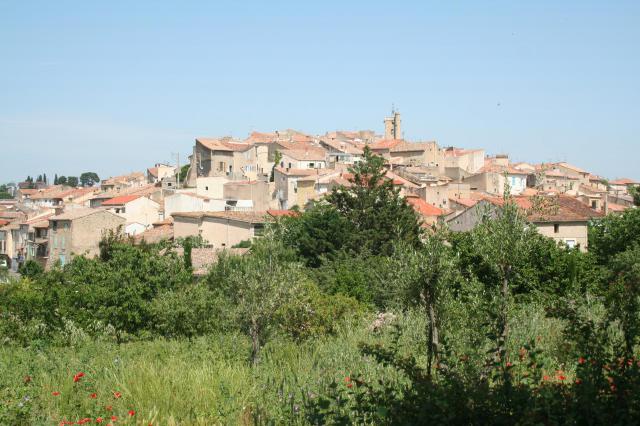 Servian (Hérault) - vue générale.