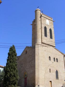 Vue N sur église de SERVIAN N43°25°18 E3°17°58.JPG