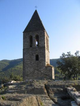Olargues - Bell tower of the old (XIII century) 'Eglise Castrale'