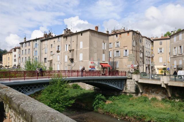 Lodève (Hérault, France), vue au niveau du Pont de Fer (XIXe siècle), sur la Soulondre.