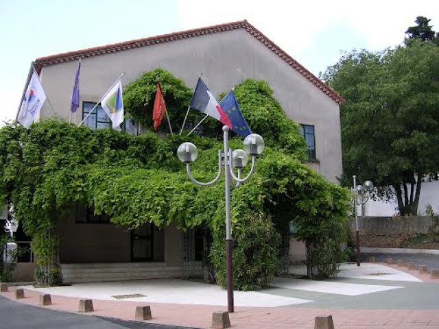 Cournonsec. Mairie