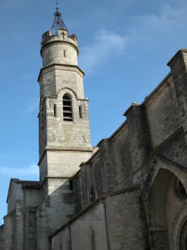 Église Saint-Saturnin de Cazouls-lès-Béziers (Hérault)