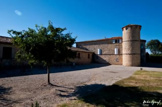 Le Château de Jonquières from the 13 Century, rebuilt in 17 century ¦ pilago