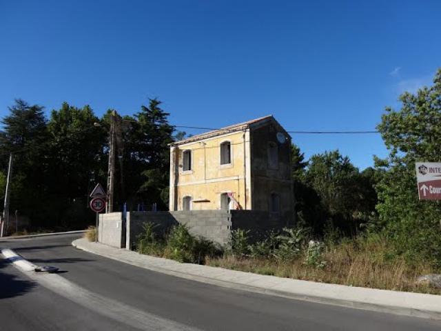 Montbazin E