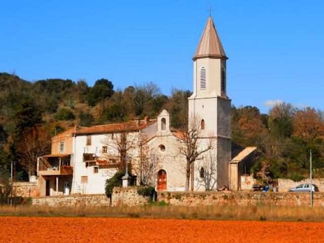 Eglise Saint-Martin, a été construite à partir de 1692